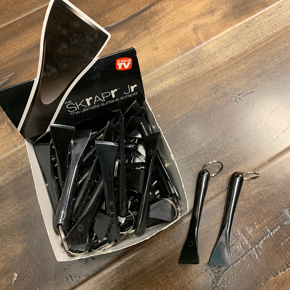 THE SKRAPR JR The Mini Surface Scraper – BigGirlBeauty (BigGirlBeauty ...